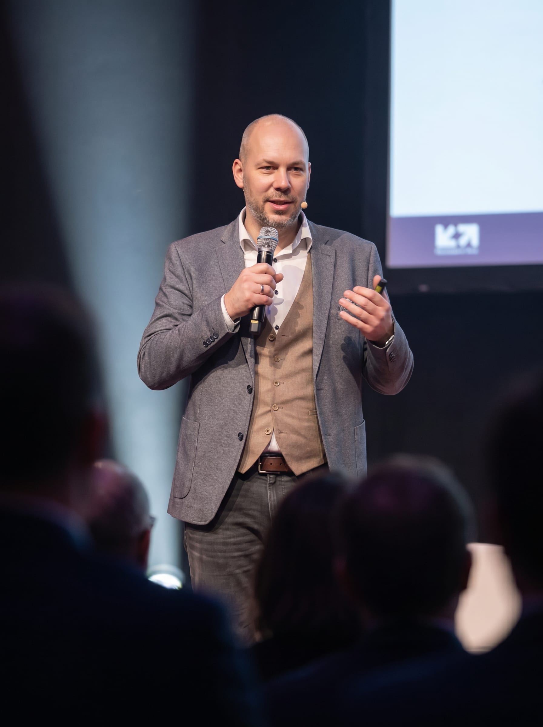 Torsten Katthöfer, Chief Technology Officer von HillcrownAI